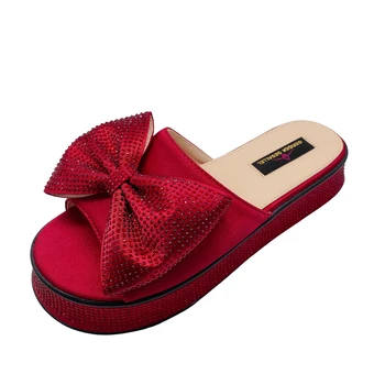 Crvene Elegantne papuče; Moderna ženska obuća; boja je zlatna, Crna, srebrna; Velike Dimenzije 41 42; Udobne japanke; Masivan cipele; ljetne ženske sandale bez kopče